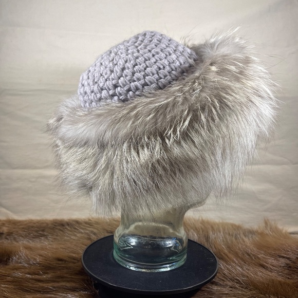 Fur Brimmed Beanie Hat - Picture 4 of 4